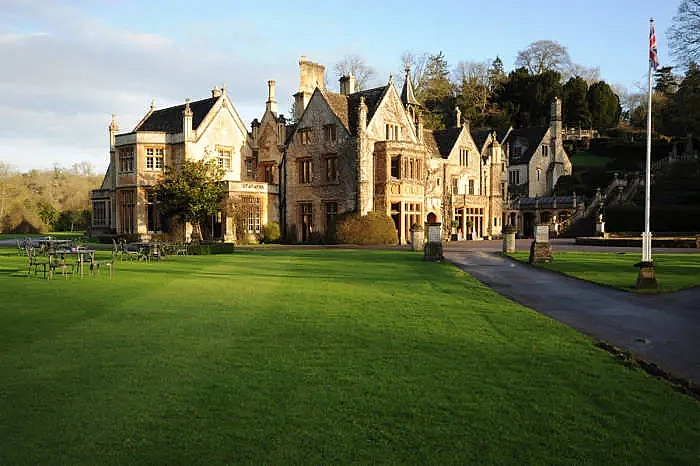 2 shine manor house before