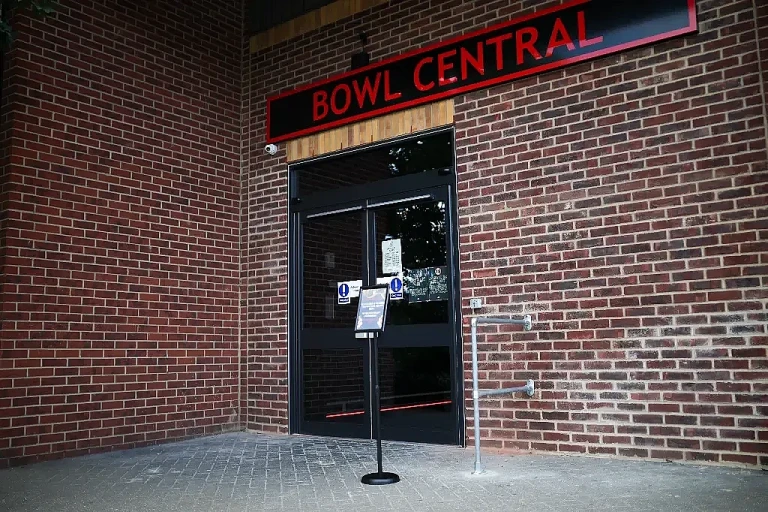 Bowl central reading gallery 3